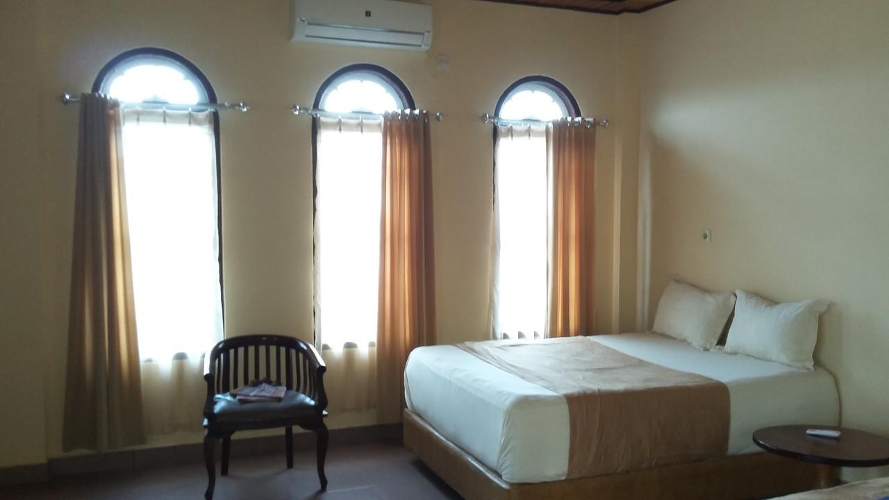 Hotel Ar - Riyadh Kualatungkal エクステリア 写真